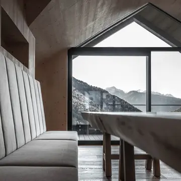 Appartamento mansardato a Luson